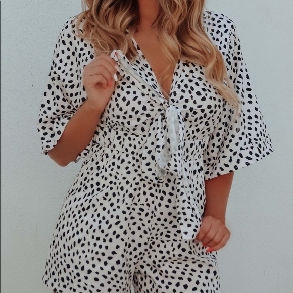 Summer Magic Romper:White/Black - Picture 2 of 5